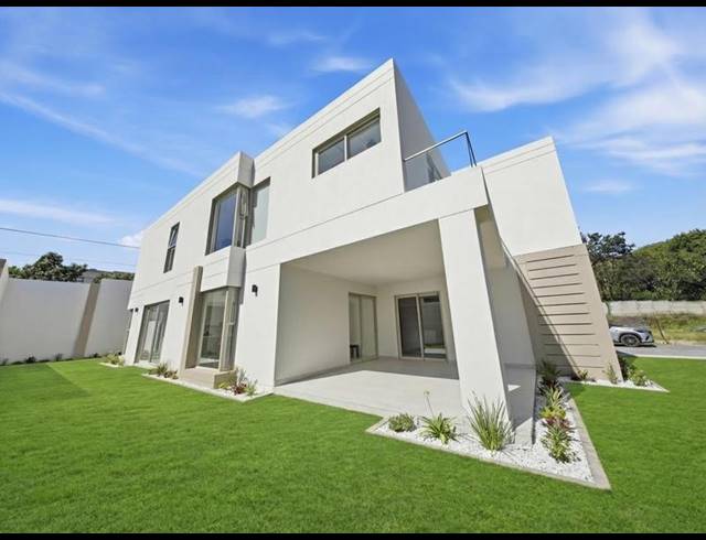 4 BEDROOM CLUSTER FOR SALE IN SANDOWN